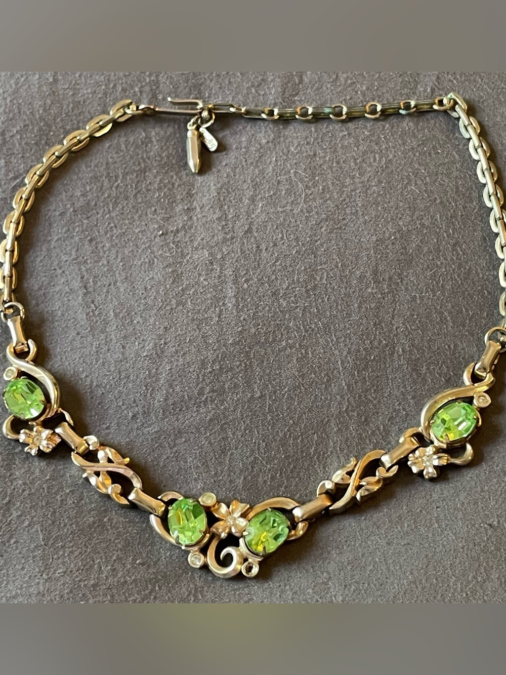 1950’s Barclay Gold-Tone Choker with Bright Peridot Green Rhinestones